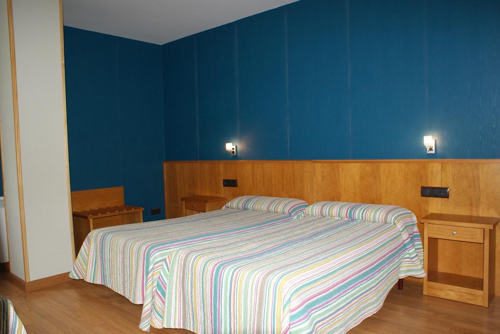 Hostal Los Valles Bielsa Extérieur photo