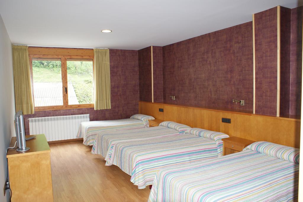 Hostal Los Valles Bielsa Extérieur photo